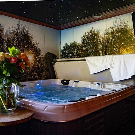 Drents Genieten - Dopheide Met Prive Jacuzzi En Sauna Erm Eksteriør billede